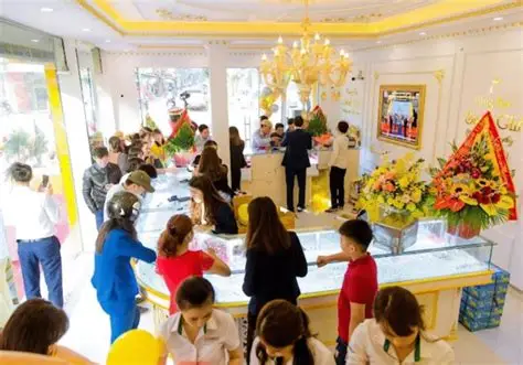 Tại Sao Người Dân Thiệu Hóa Tin Dùng Vàng Bạc Sánh Ghi? 2 tiem-vang-uy-tin-thanh-hoa-vang-bac-sanh-ghi